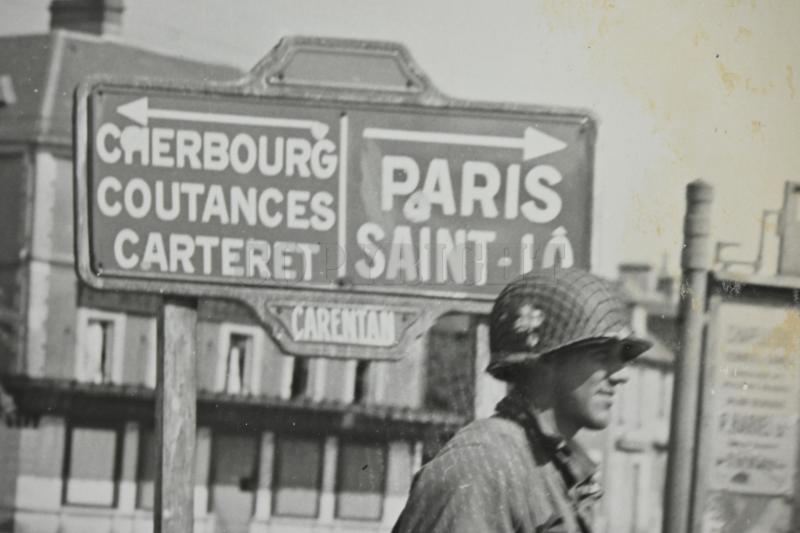 US WW2 101st Airborne Division, 401th GIR Press Picture Carentan