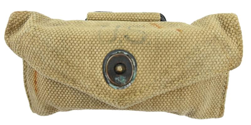 US WW2 M-1924 BM First Aid Pouch with first aid kit
