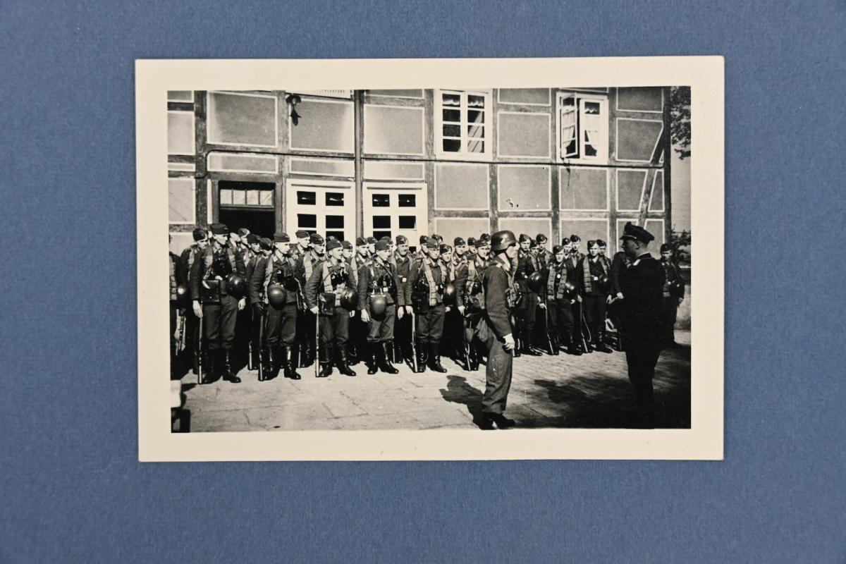 German LW FSJ Picture Album 'Holland'