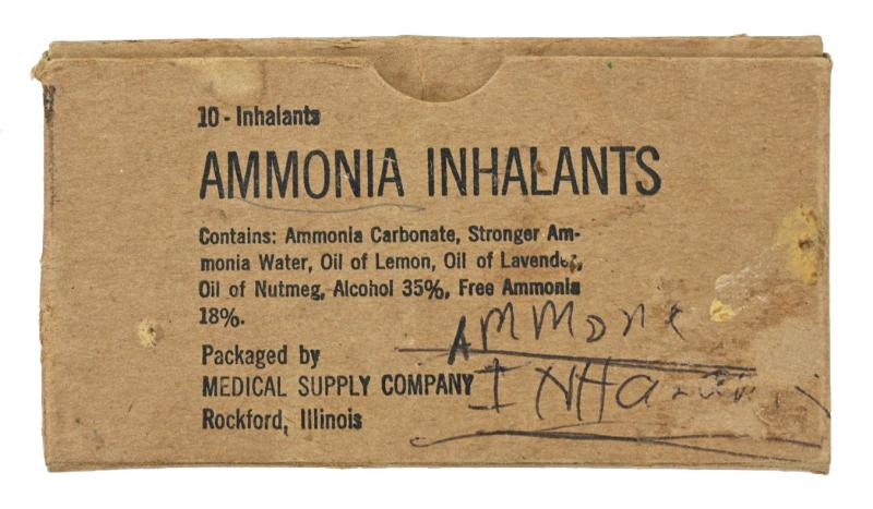 US WW2 Ammonia Inhalants package
