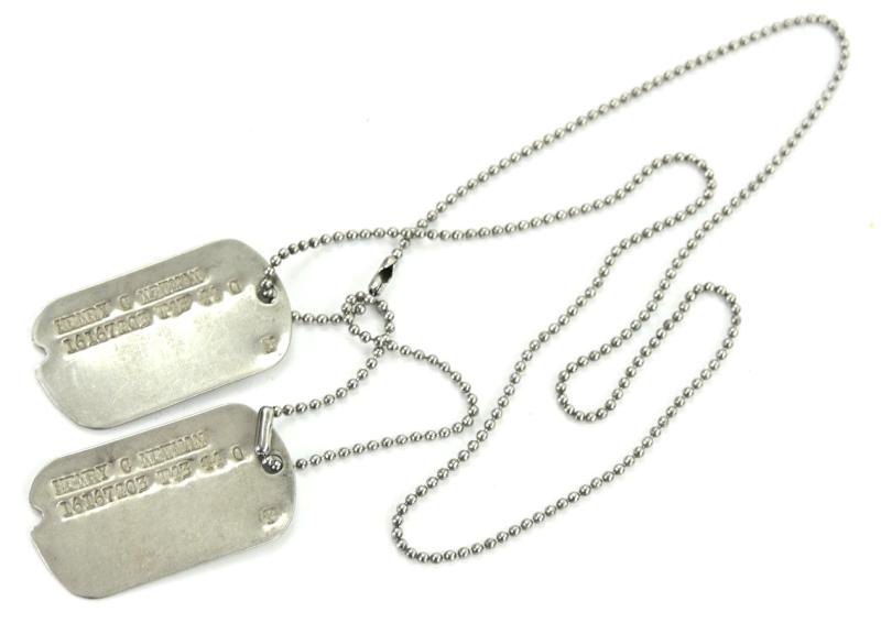 US WW2 Dog-tag Set with Chain 'Henry C. Newman'