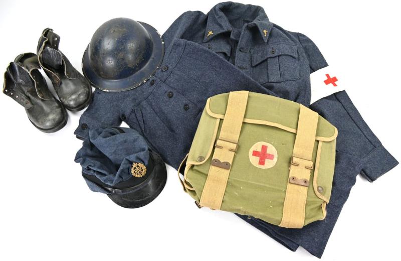 British WW2 RAF Nurse Grouping