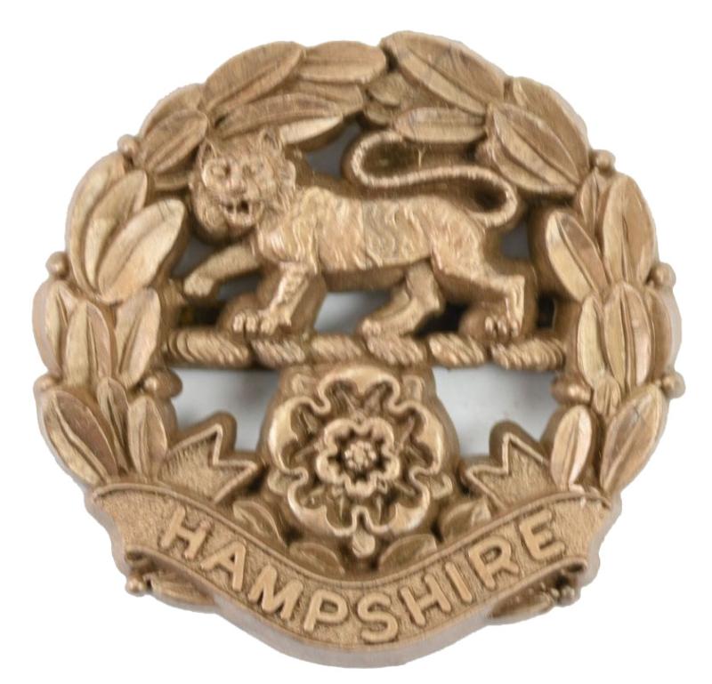 British WW2 Hampshire Regiment Economy Cap Badge