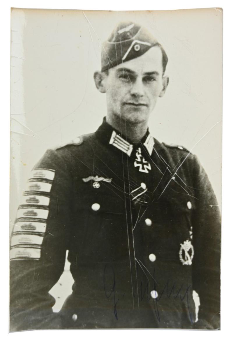 Signature of Wehrmacht Heer KC Recipient 'Günther Viezenz'