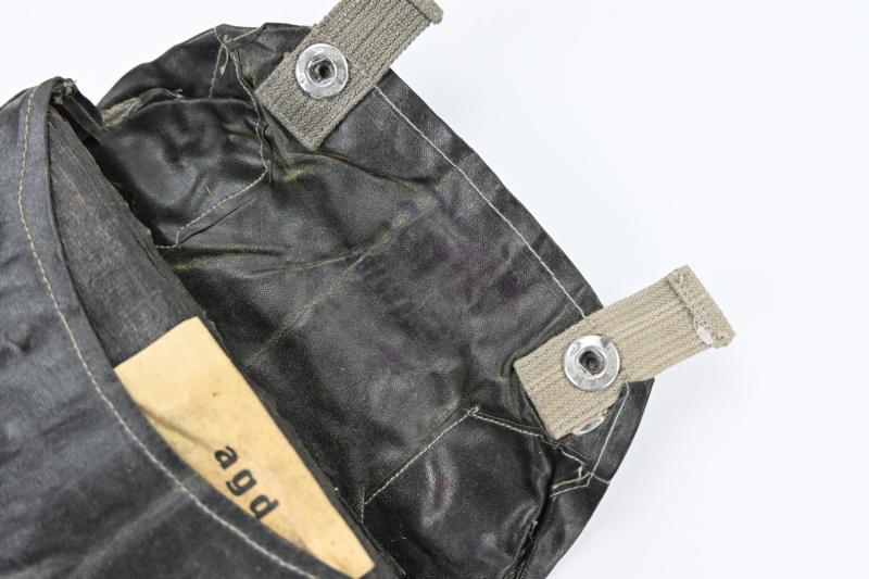 German WH M31 Gascape with Pouch
