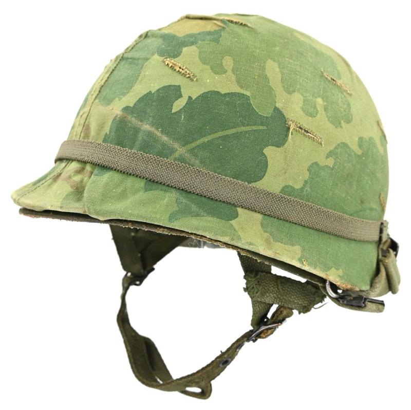 US Vietnam Paratrooper helmet with camouflage cover and liner