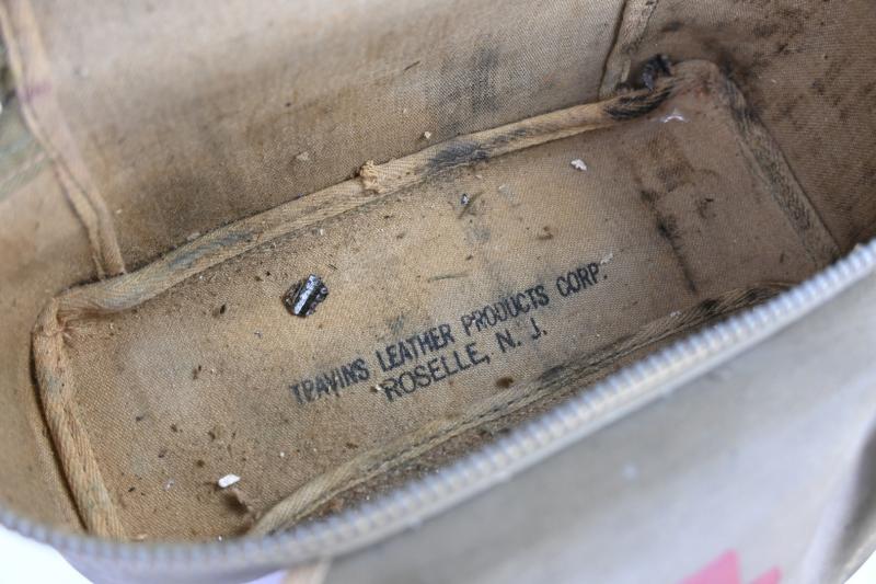 US WW2 Medical Department First Aid Pouch with Red Cross marking