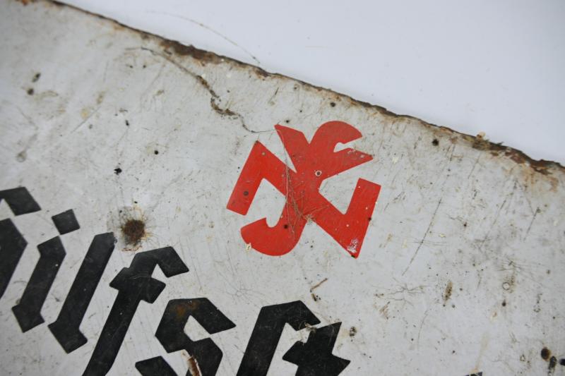 German NSV Enamel Plate 'Hilfstelle Mutter u. Kind'