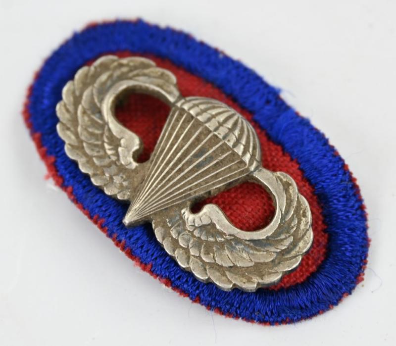 US WW2 101st Airborne Division 501st Parachute Infantry Regiment Jumpwing Oval with Jumpwing