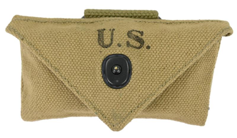 US WW2 M-1924 First Aid Pouch with First Aid Kit