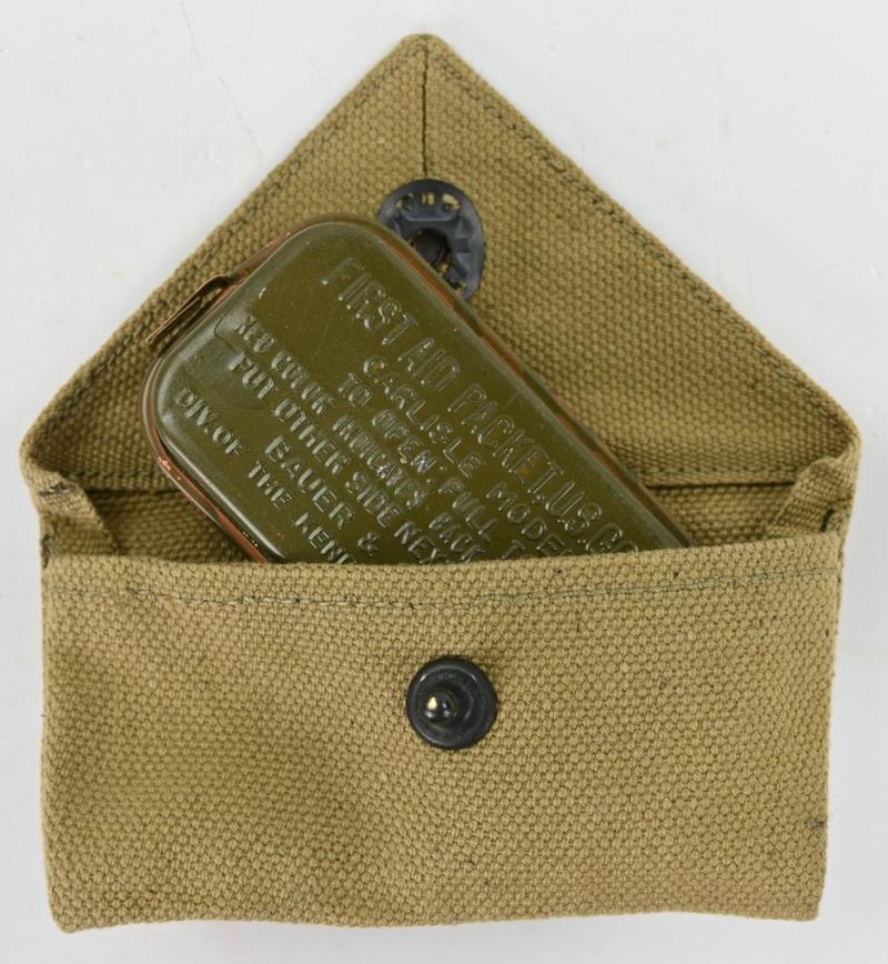 US WW2 M-1924 First Aid Pouch with First Aid Kit
