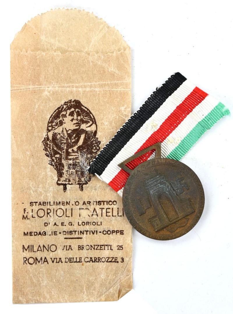 German WH Italian Campaign medal with Pouch