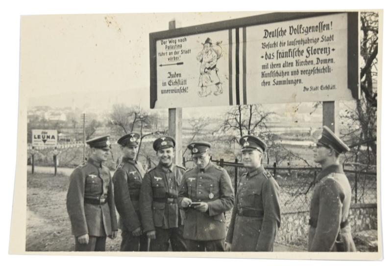 German WH Picture with Antisimitic Sign 'Juden unerwünscht'