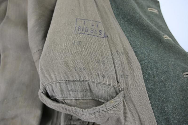 German WH M40 Greatcoat