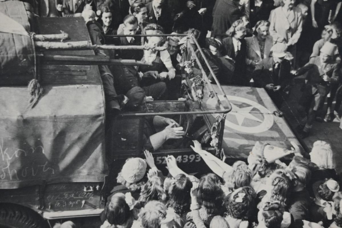 US WW2 Liberation Picture Eindhoven Market Garden