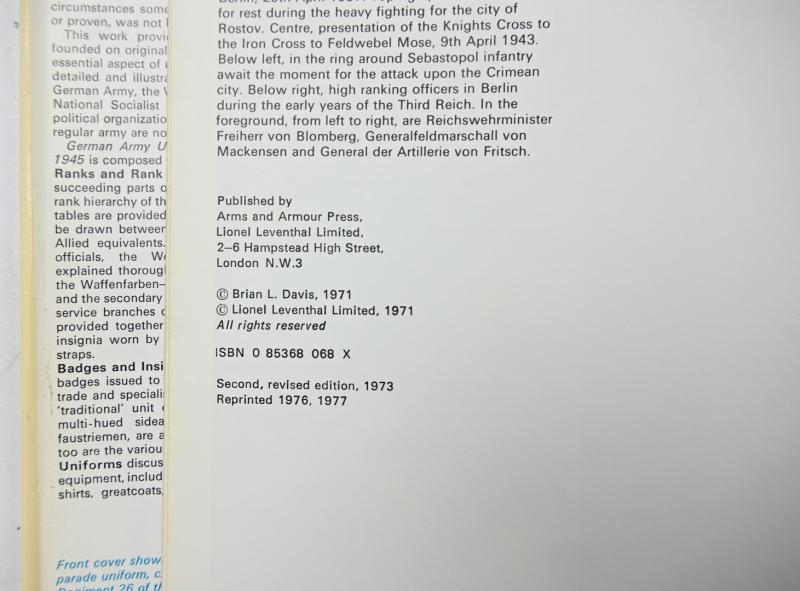 Book: German Army Uniforms and Insignia 1933-1945