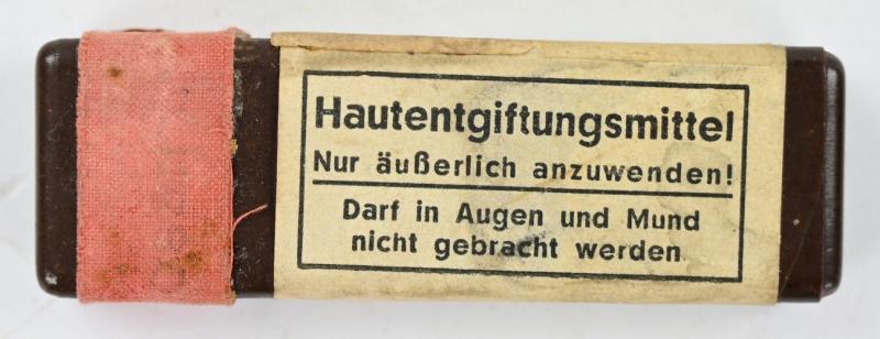 German WH Hautentgiftungsmittel container 1939