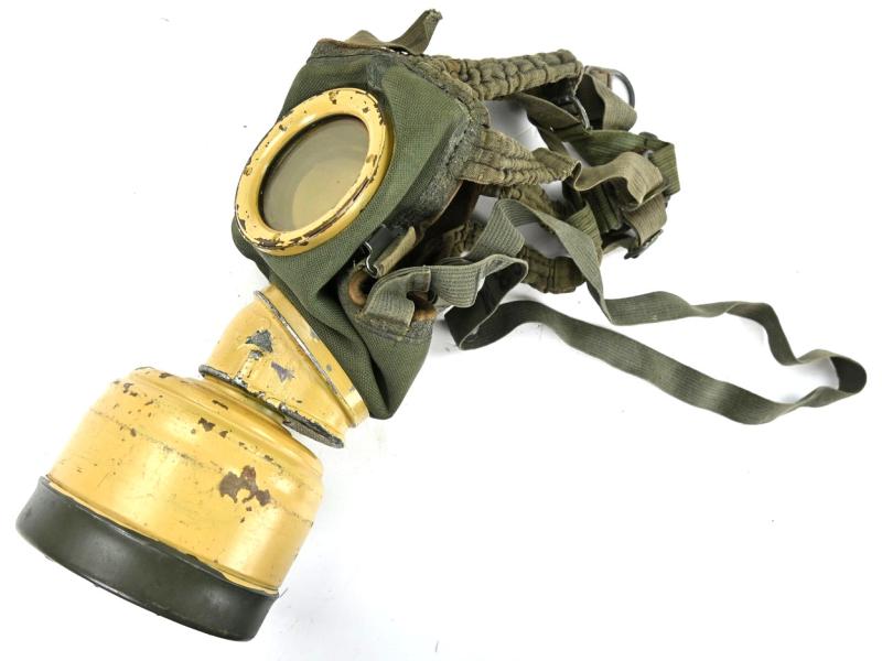 German WH Tropical Gasmask with Filter