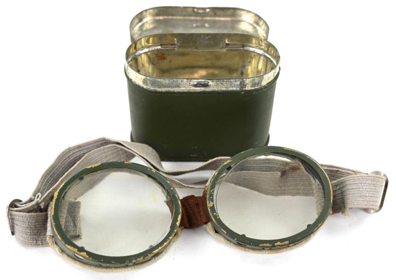 British WW2 Dispatch Rider Goggles in Tin