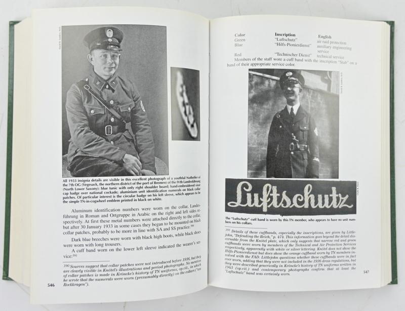 Collector's Book 'Uniforms, Organisation and History of the German Police Volume 2
