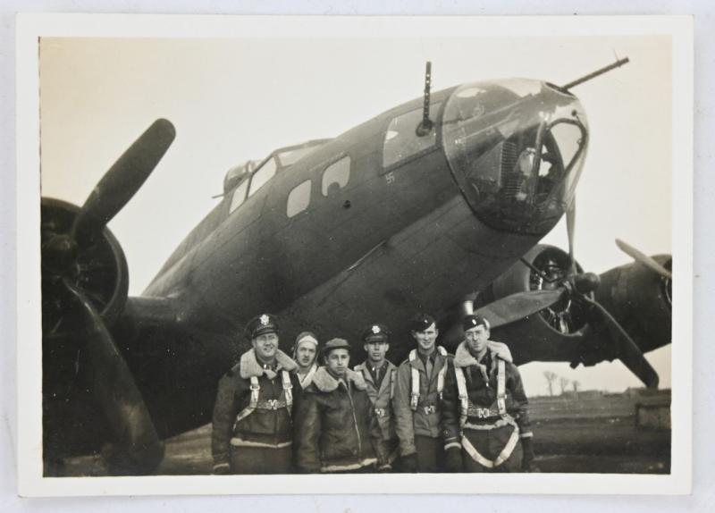 USAAF WW2 B-17 Crew picture 'Sons O’ Satan' 8th Army Airforce