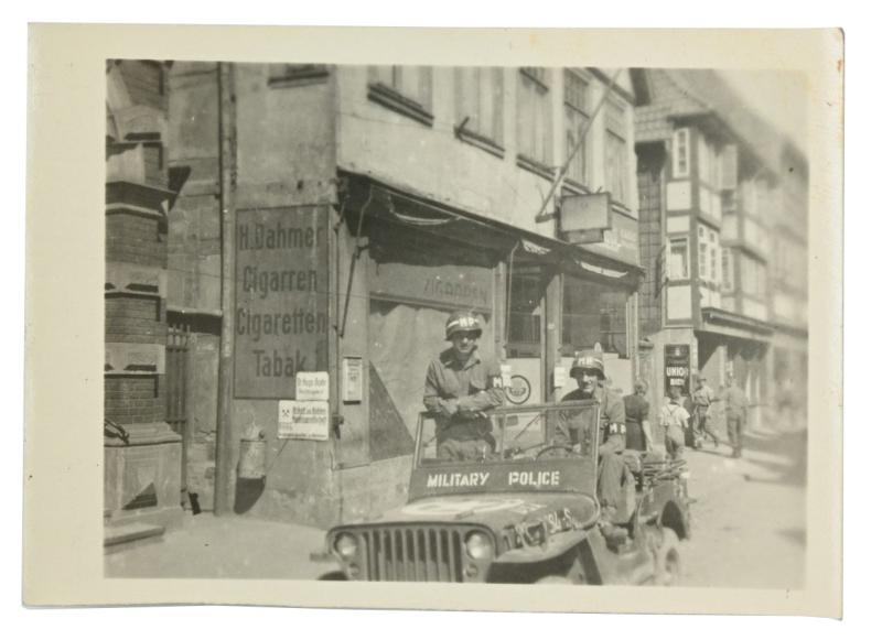 US WW2 Military Police Picture