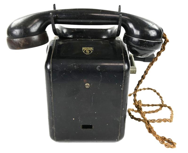German WW2 Period Telephone 'Siemens & Halske'