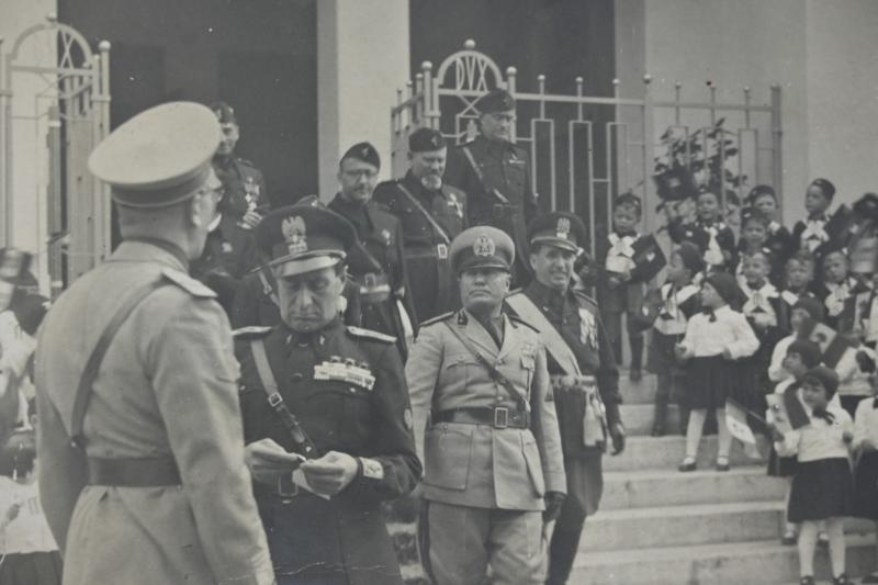 Italian WW2 Picture set of Benito Mussolini