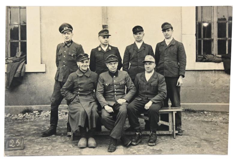 German WH POW's Group Picture