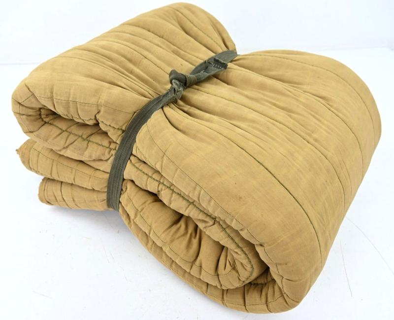 US WW2 Comforter Cotton Filled