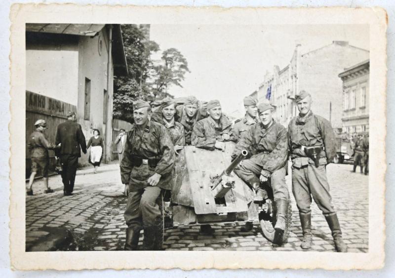German Waffen-SS Group Picture Russia