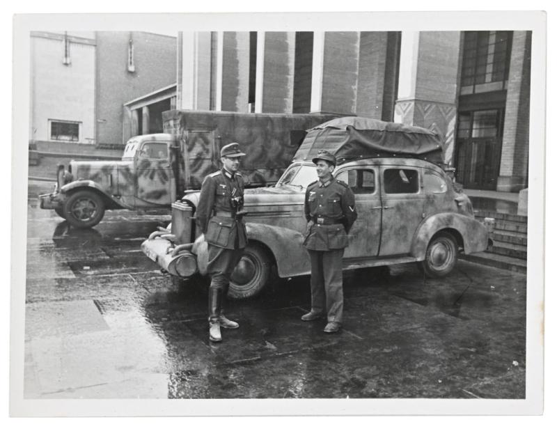 German WH Picture 'Camouflaged Vehicles'