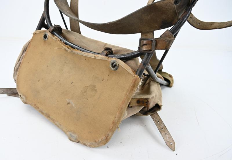 British WW2 Paratrooper Modified Everest Carrier