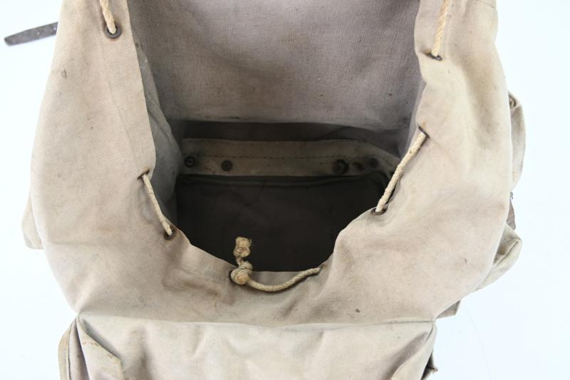 British WW2 Paratrooper Modified Everest Carrier