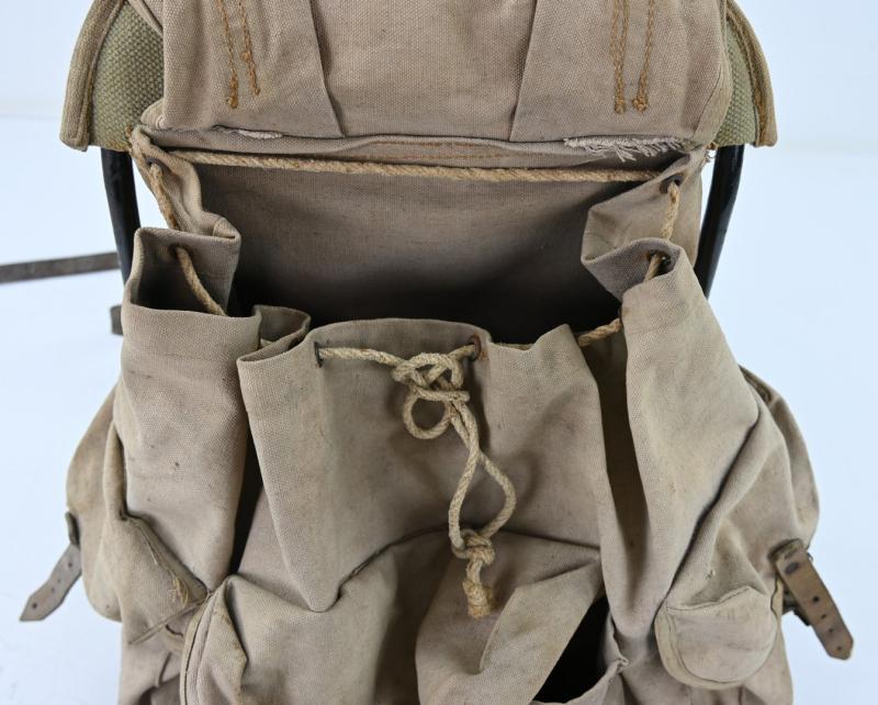 British WW2 Paratrooper Modified Everest Carrier
