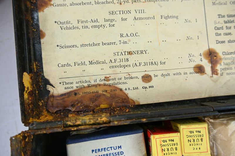British WW2 Outfit First Aid Large, For Armoured Fighting Vehicles