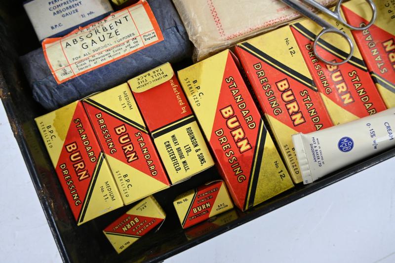 British WW2 Outfit First Aid Large, For Armoured Fighting Vehicles