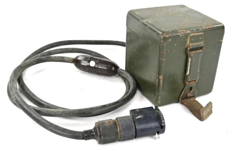 German WH MG34 Machine gun optical sight light cable and battery box
