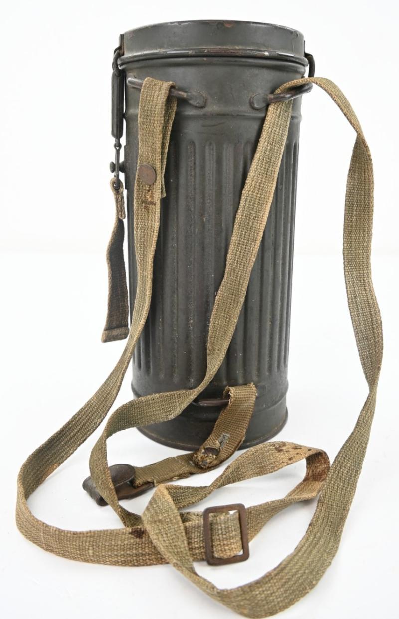 German WH M31 Named & Matching Gasmask & Cannister