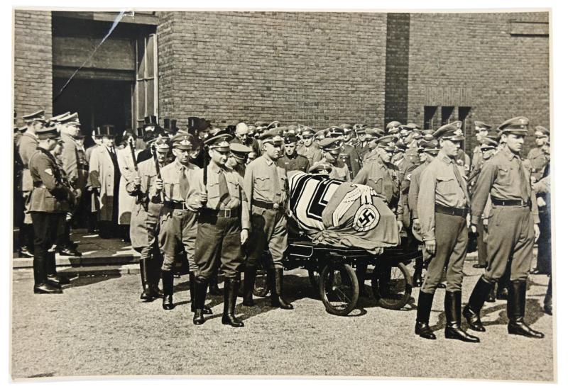 German Press Photo 'Funeral'