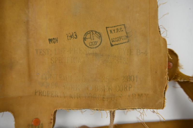 USAAF WW2 B-4 Mea West Life Preserver