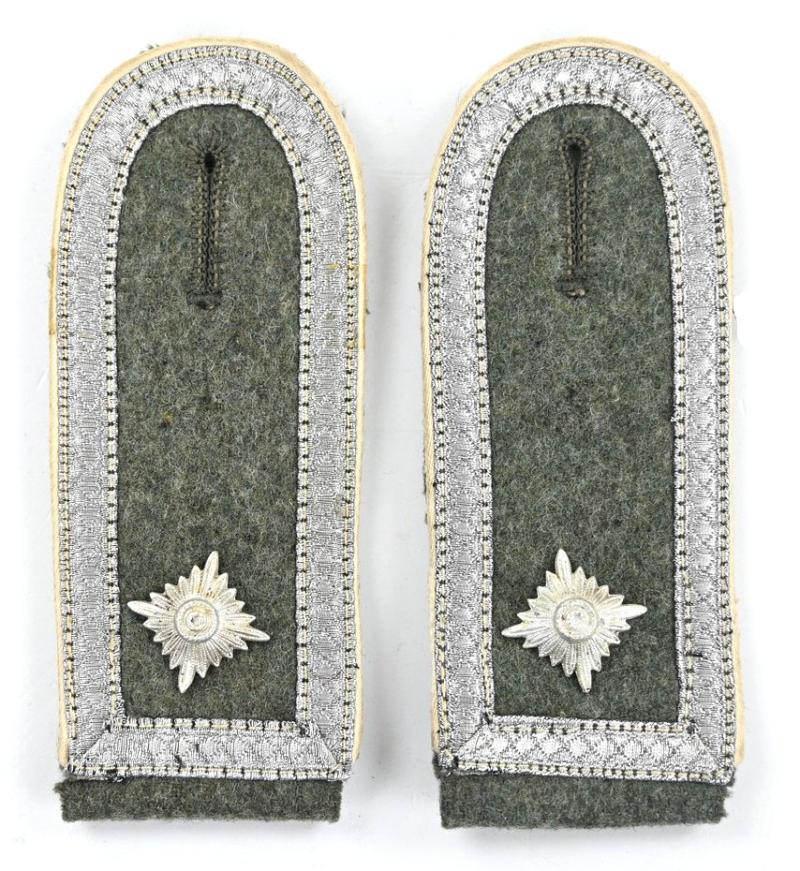 German WH NCO Shoulderboards Infantry